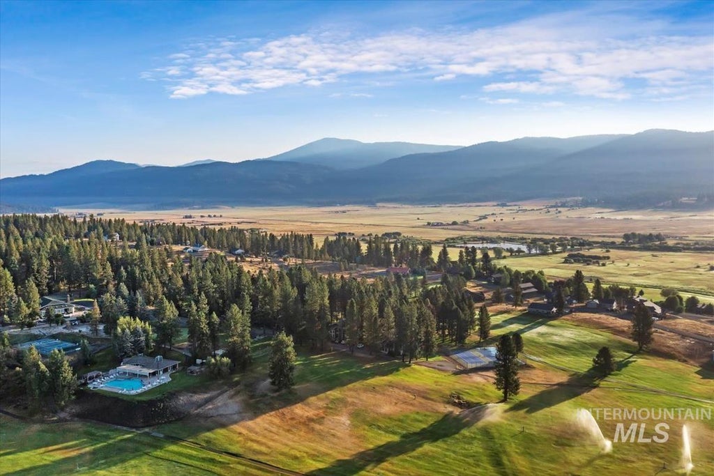 Photo of 2981 Kimberland Drive #Ponderosa 208, New Meadows, ID 83654 (MLS # 98980496)