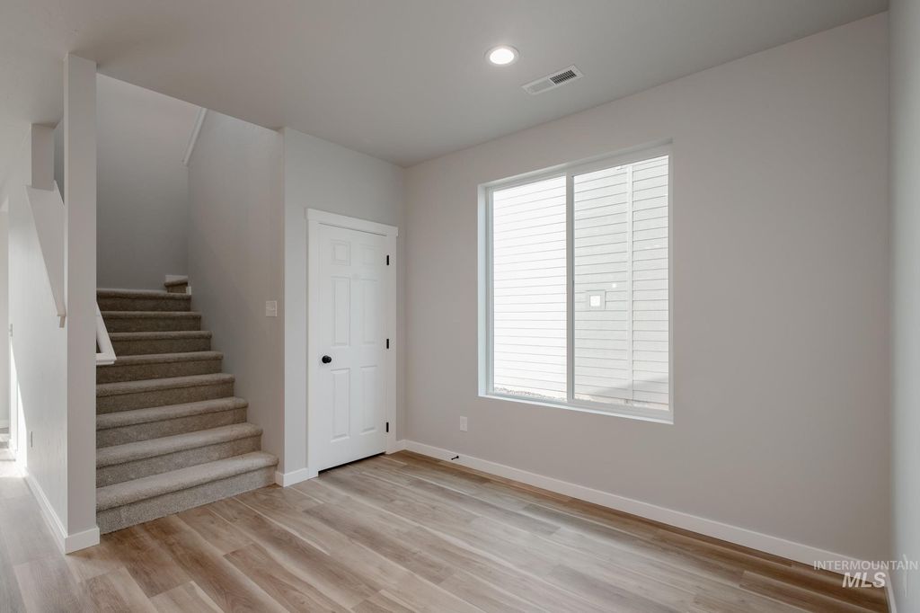 Photo of 6757 W Fairy Falls Dr, Meridian, ID 83646 (MLS # 98981851)