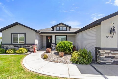 Photo of 3390 Silvers Dr, Murtaugh, ID 83344 (MLS # 98956514)