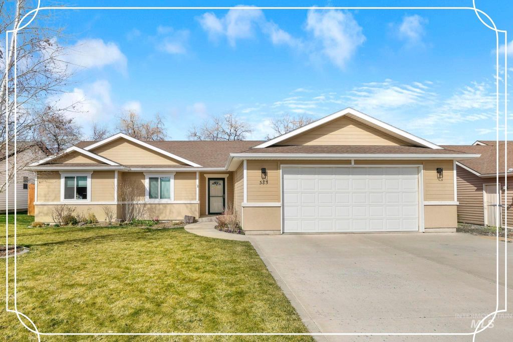 Photo of 385 El Camino Ave, Twin Falls, ID 83301 (MLS # 98977819)