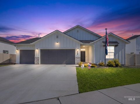 Photo of 4064 E White Plains St, Nampa, ID 83686 (MLS # 98991255)