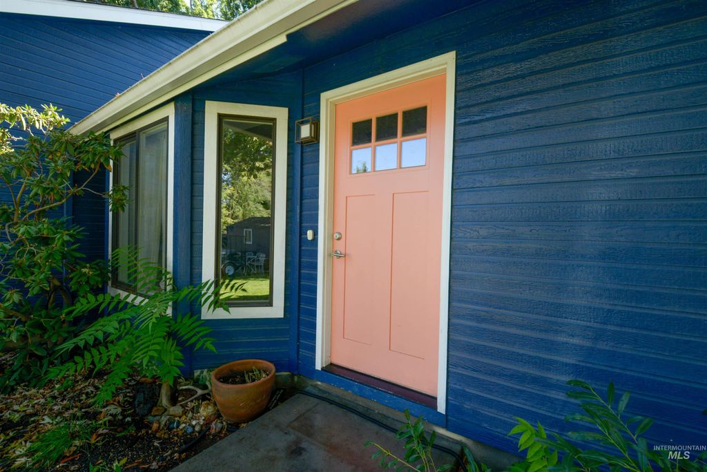 Photo of 2273 S Stephen Ave, Boise, ID 83706 (MLS # 98964053)
