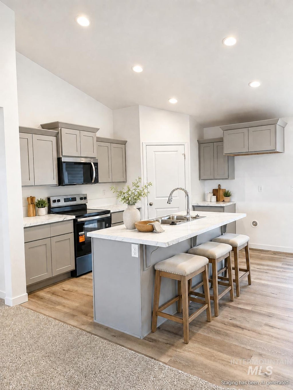 Photo of 915 Blueridge Dr, Kimberly, ID 83341 (MLS # 98993493)