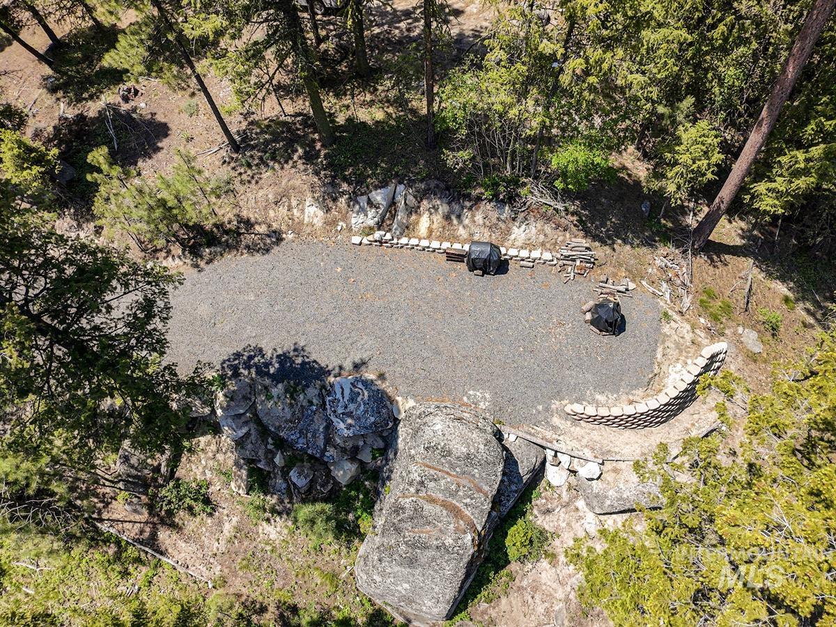 1562 Crown Point Parkway