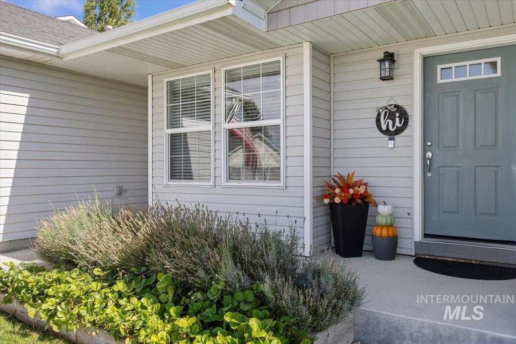 Photo of 1504 N Evergreen St, Jerome, ID 83338 (MLS # 99002219)