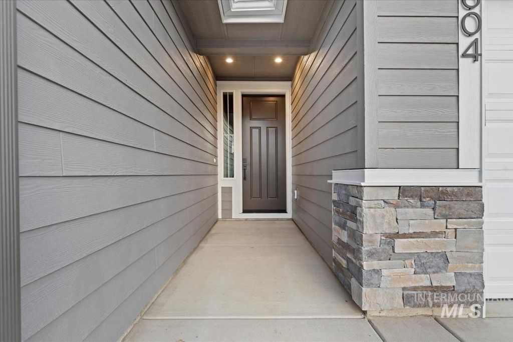 Photo of 6604 N Good Dr, Eagle, ID 83629 (MLS # 98970053)