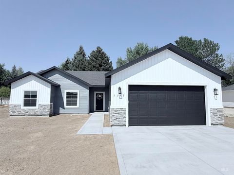 Photo of 1216 Jade Drive, Rupert, ID 83350 (MLS # 98959755)