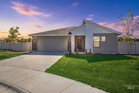 Photo of 2123 N Kenneth Ave, Kuna, ID 83634 (MLS # 99001071)