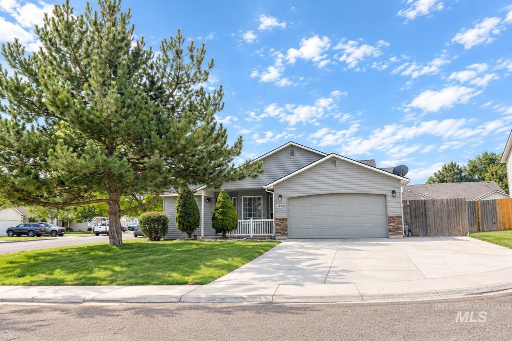 Photo of 14409 Raleigh Ct, Caldwell, ID 83607 (MLS # 99000122)