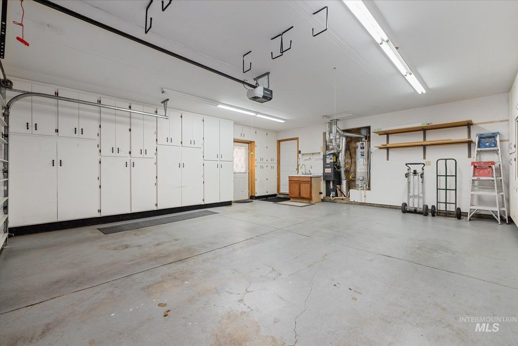 Photo of 1100 Burnett Dr #602 Dr, Nampa, ID 83651 (MLS # 98971796)