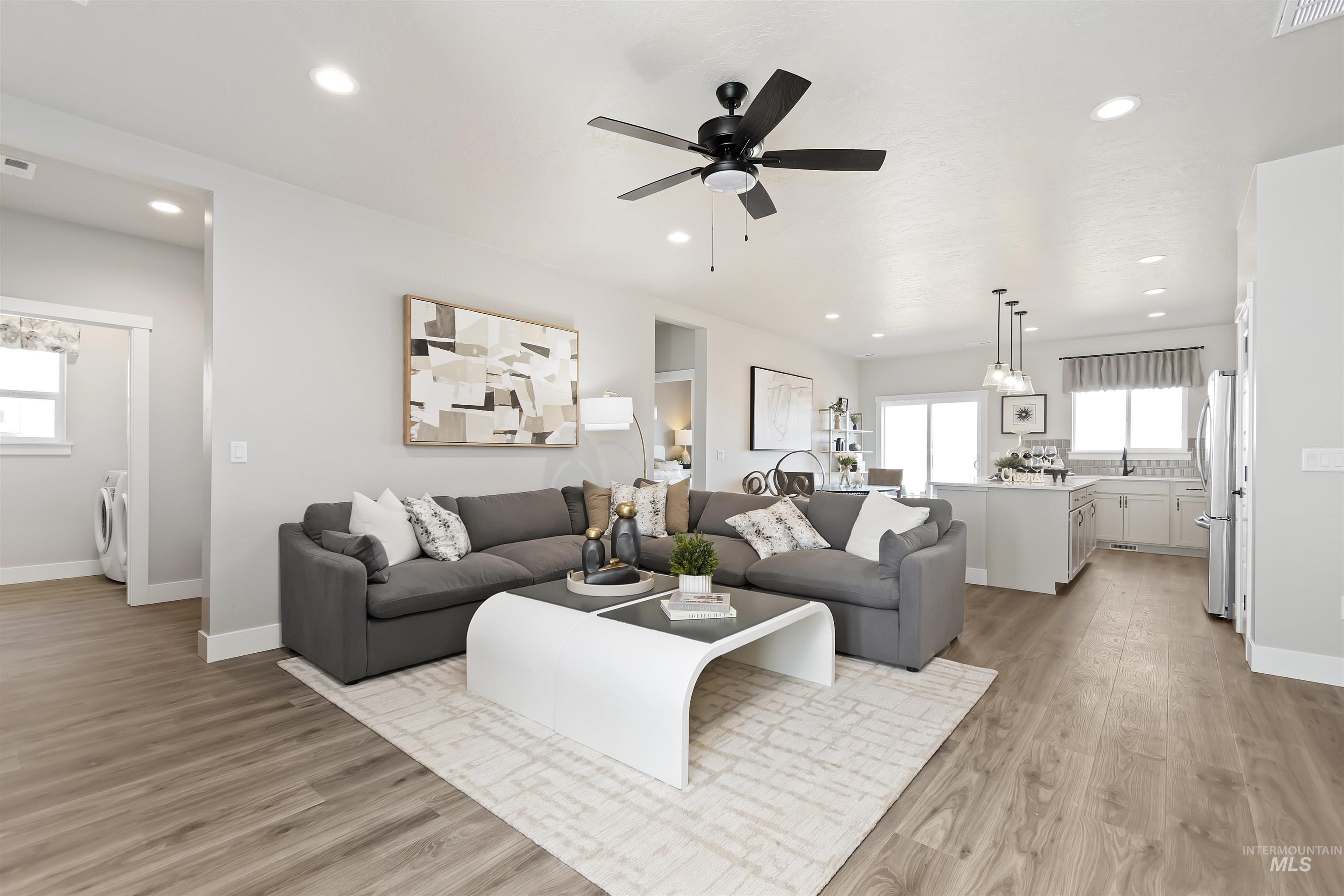 7622 E Meriwether Dr