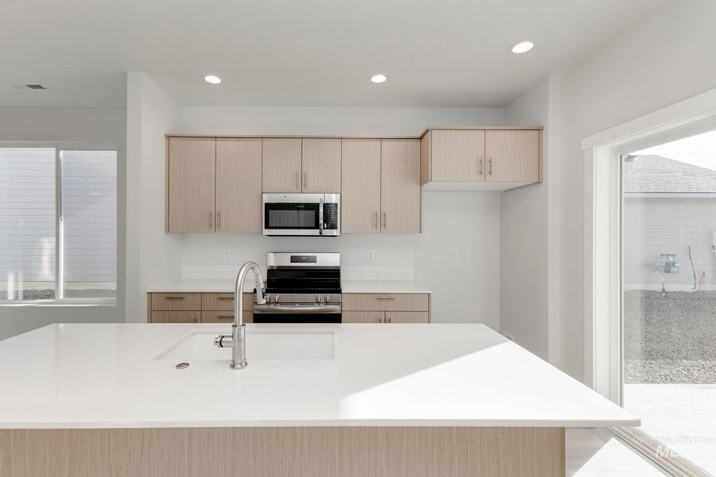 Photo of 3113 E Mossy Creek Dr, Kuna, ID 83634 (MLS # 98979893)