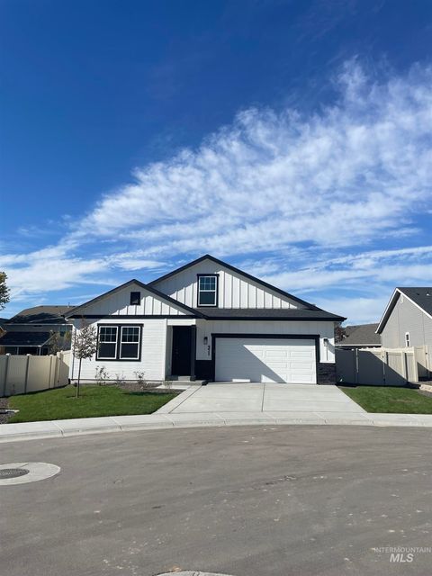 Photo of 468 S Bobby Way, Kuna, ID 83634 (MLS # 98967833)