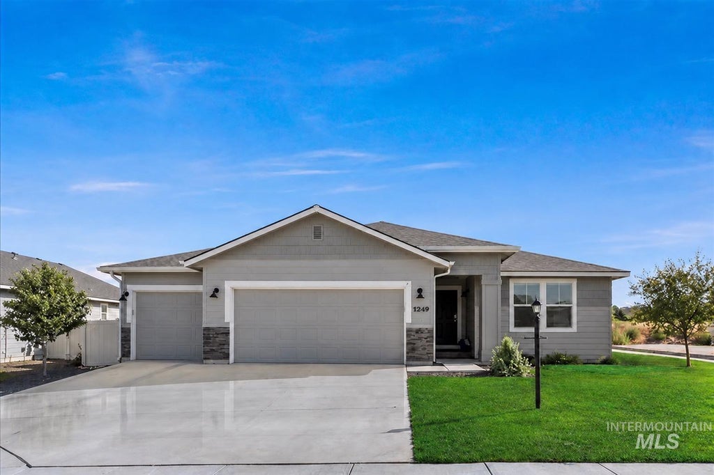 Photo of 11249 W Tualatin River St, Nampa, ID 83686 (MLS # 99000053)