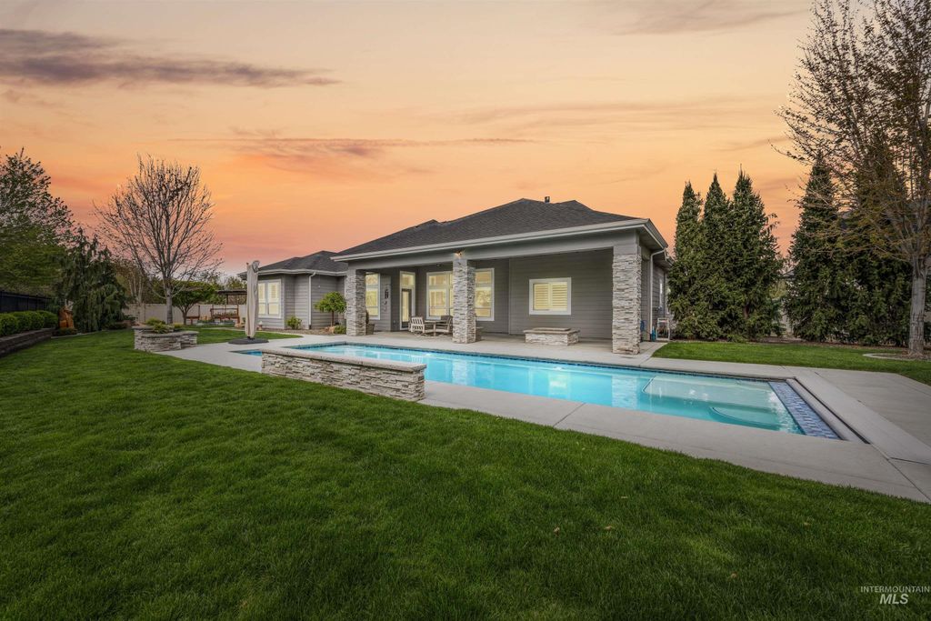 Photo of 1864 N Heirloom Pl, Eagle, ID 83616 (MLS # 98982321)