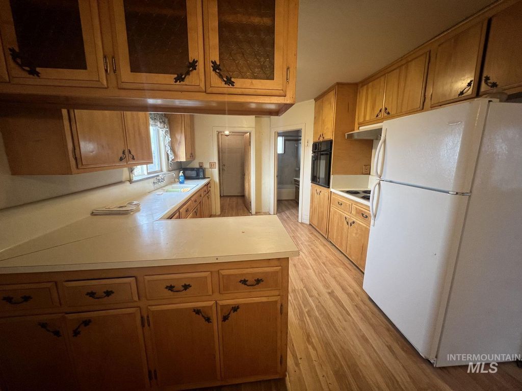 Photo of 156 W 100 N, Jerome, ID 83338 (MLS # 98967338)
