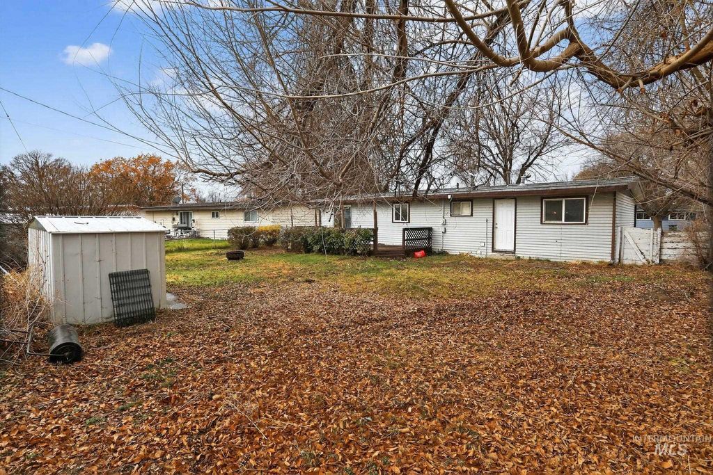 Photo of 416 N 4th, Mountain Home, ID 83647 (MLS # 98969407)