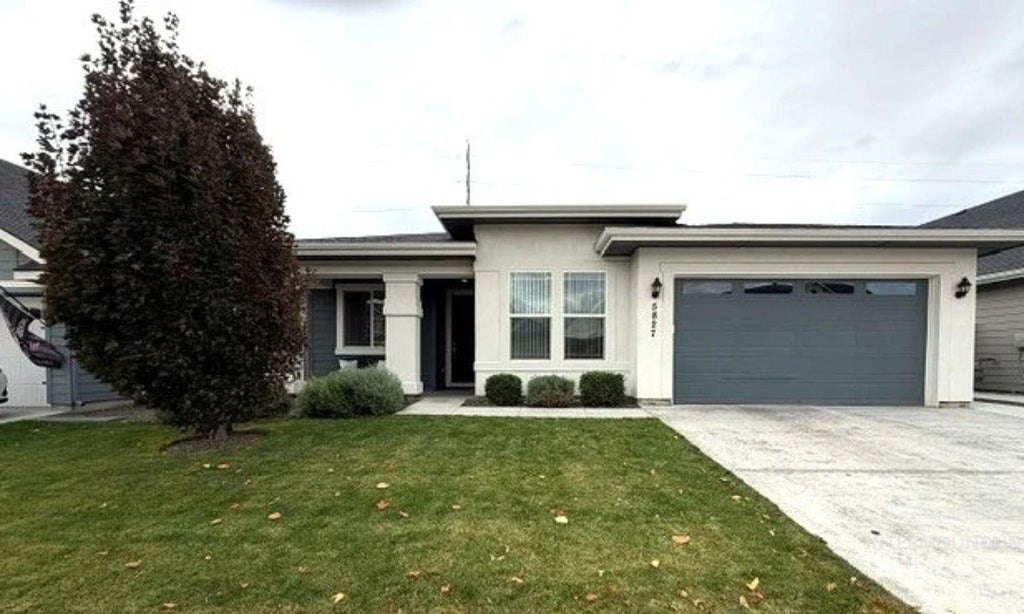 Photo of 5827 W Riva Capri St, Meridian, ID 83646 (MLS # 99004595)