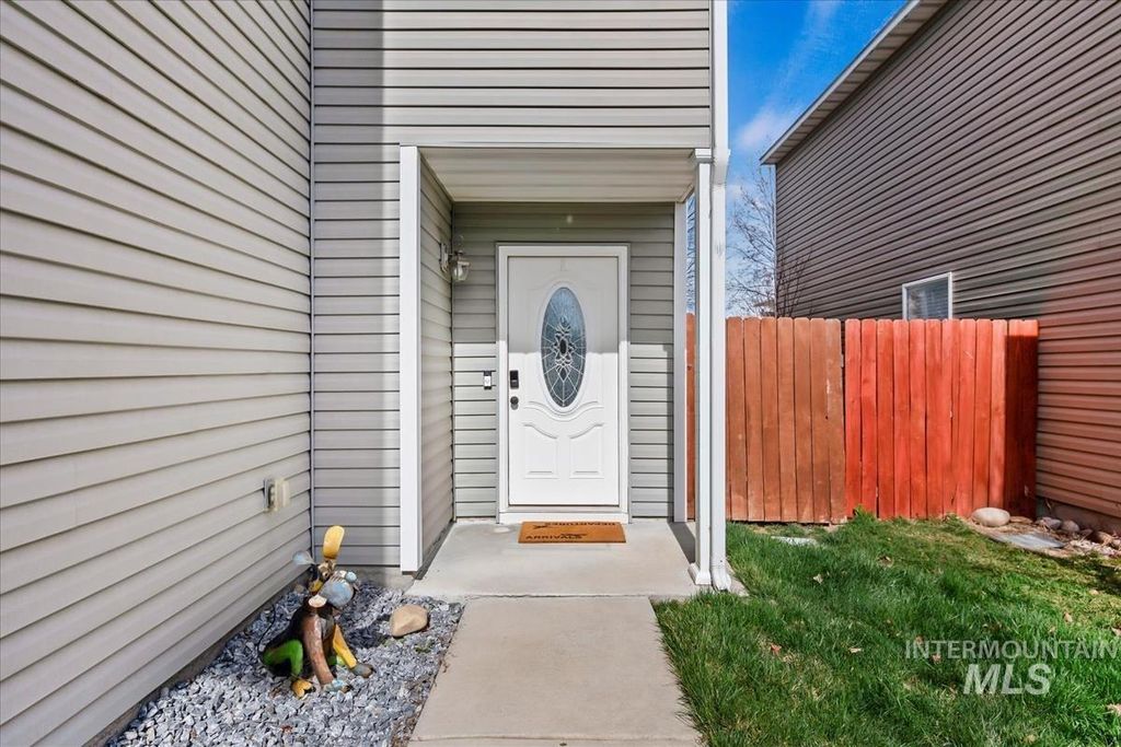 Photo of 9690 W Weir Hollis Dr, Boise, ID 83709 (MLS # 98977919)