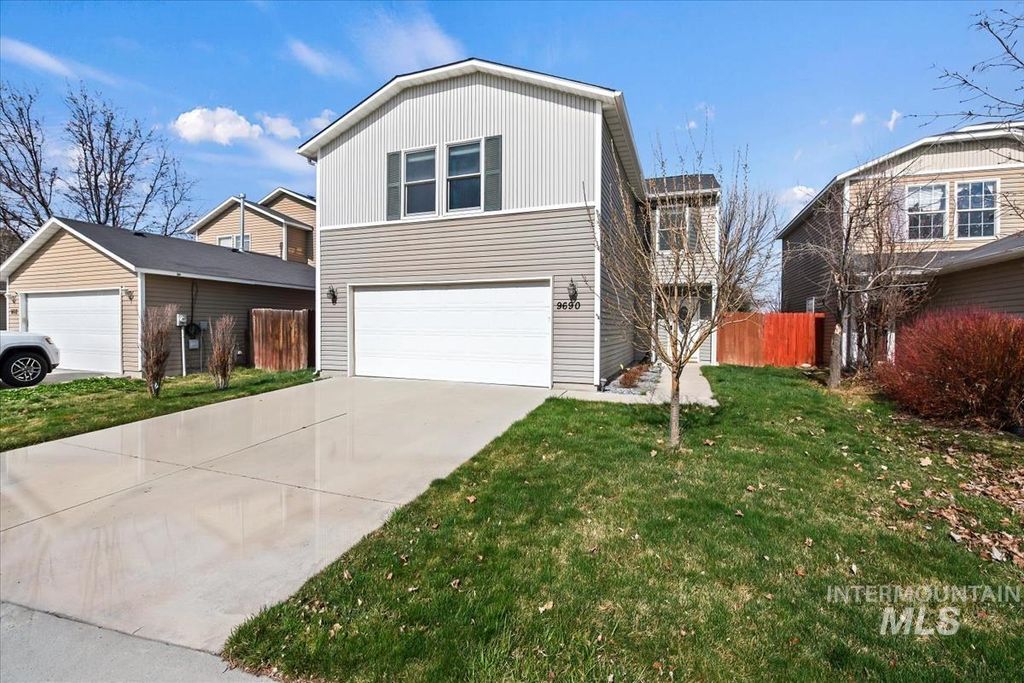 Photo of 9690 W Weir Hollis Dr, Boise, ID 83709 (MLS # 98977919)