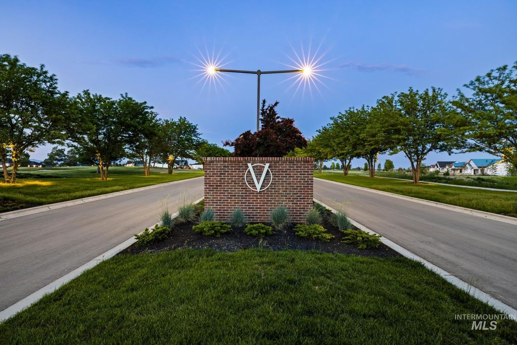 Photo of 11420 S Saylis Pl, Kuna, ID 83634 (MLS # 98975842)