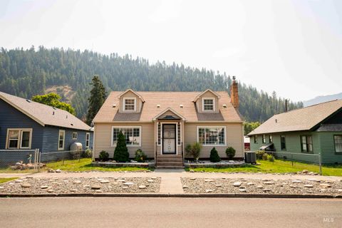 Photo of 527 Brown Avenue, Orofino, ID 83544 (MLS # 98956911)