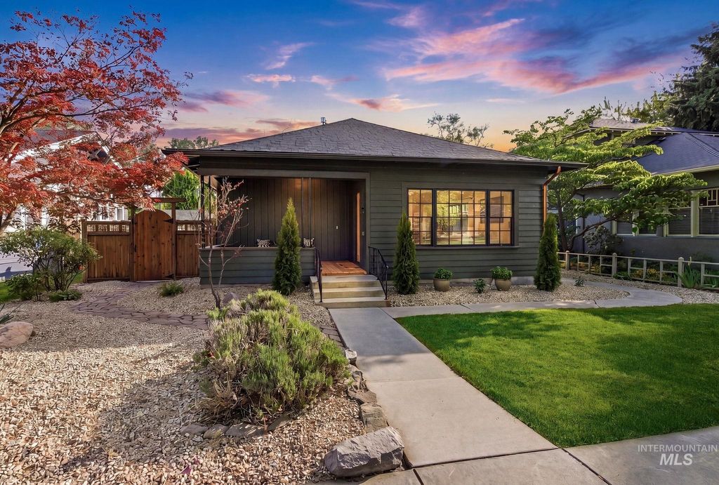 Photo of 1115 E Jefferson ST, Boise, ID 83712 (MLS # 98985301)