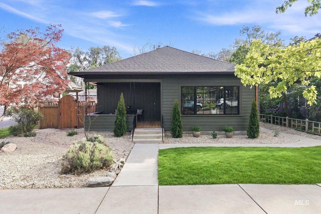 Photo of 1115 E Jefferson ST, Boise, ID 83712 (MLS # 98985301)