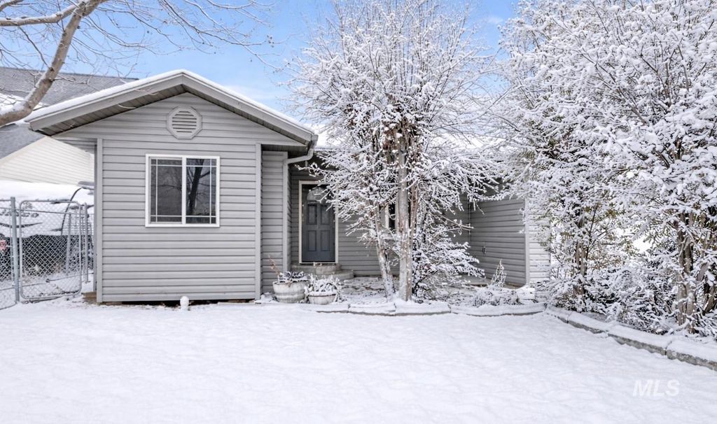 Photo of 1309 Lauren Lane, Filer, ID 83328 (MLS # 98970210)