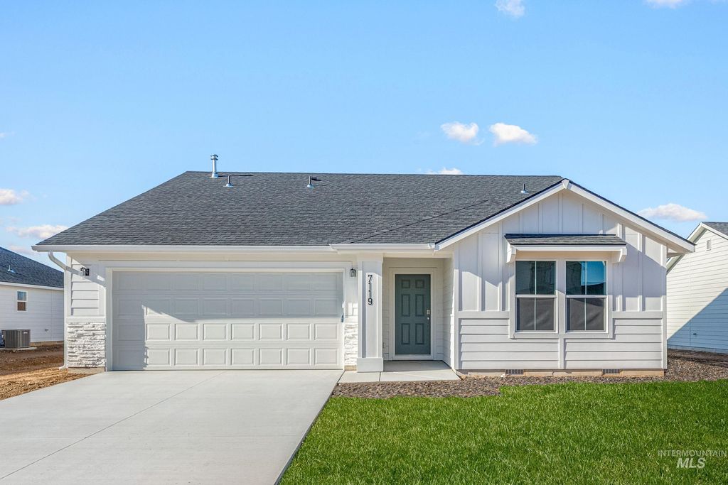 Photo of 7119 E Shields Dr, Nampa, ID 83687 (MLS # 98974813)