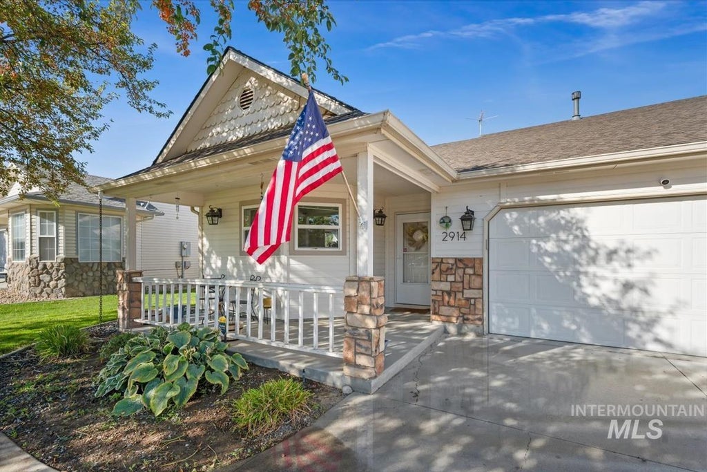 Photo of 2914 Airport Ave, Caldwell, ID 83605 (MLS # 99001674)
