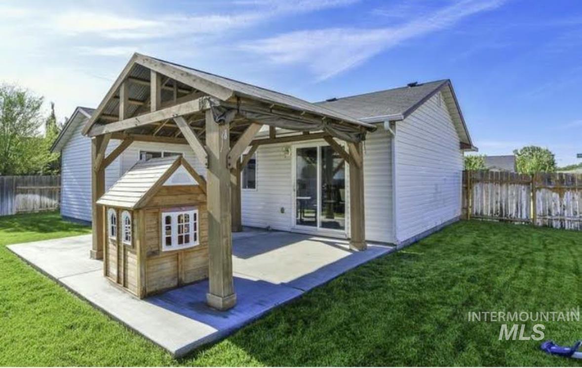 3302 E Princess Amy Ct