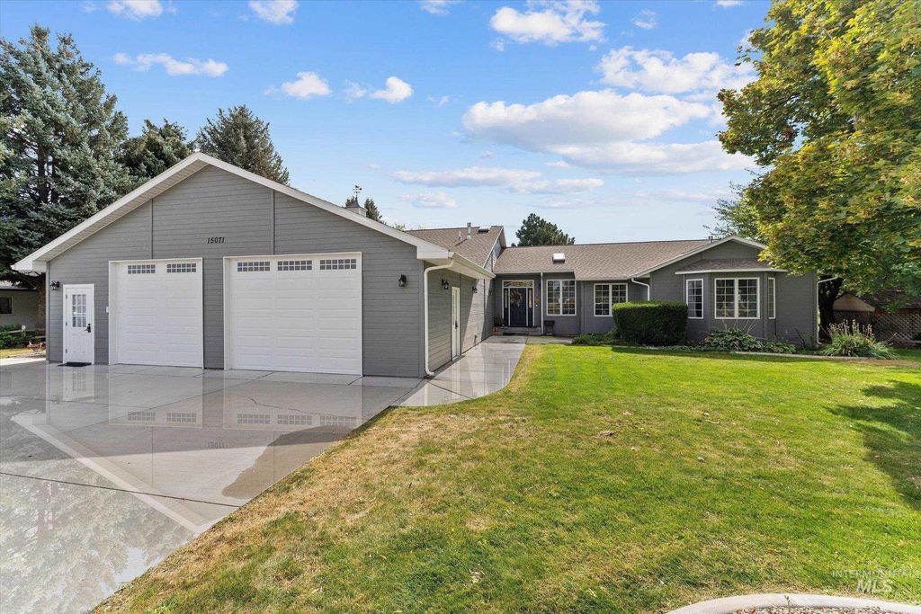 Photo of 15071 Griffin Ln, Caldwell, ID 83607 (MLS # 98963810)