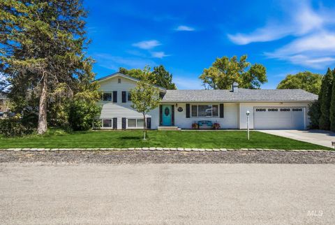 Photo of 2236 N Bryson Rd, Boise, ID 83713 (MLS # 98990696)