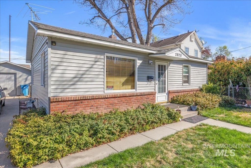 Photo of 2828 W Ona St, Boise, ID 83705 (MLS # 98982093)