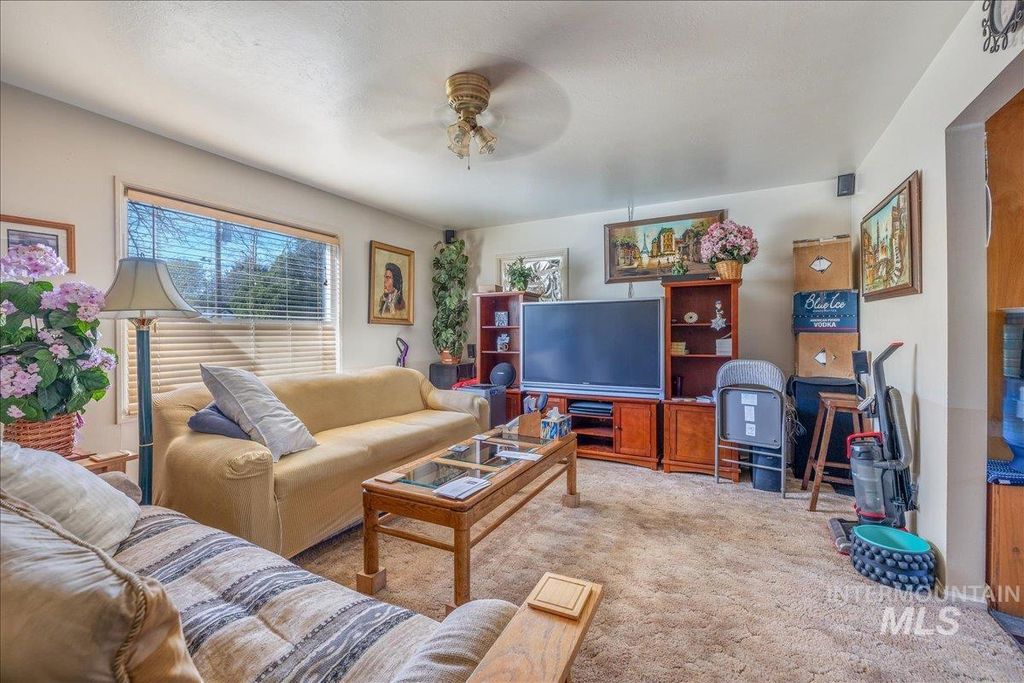 Photo of 2828 W Ona St, Boise, ID 83705 (MLS # 98982093)