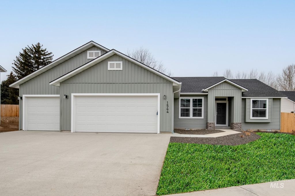 Photo of 1544 Long Pond St, Middleton, ID 83644 (MLS # 98966398)