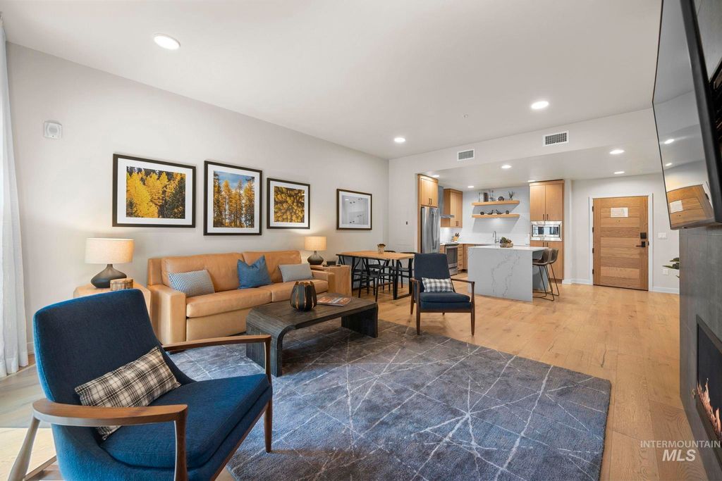 Photo of 780 Village Drive #308, Donnelly, ID 83615 (MLS # 98945241)