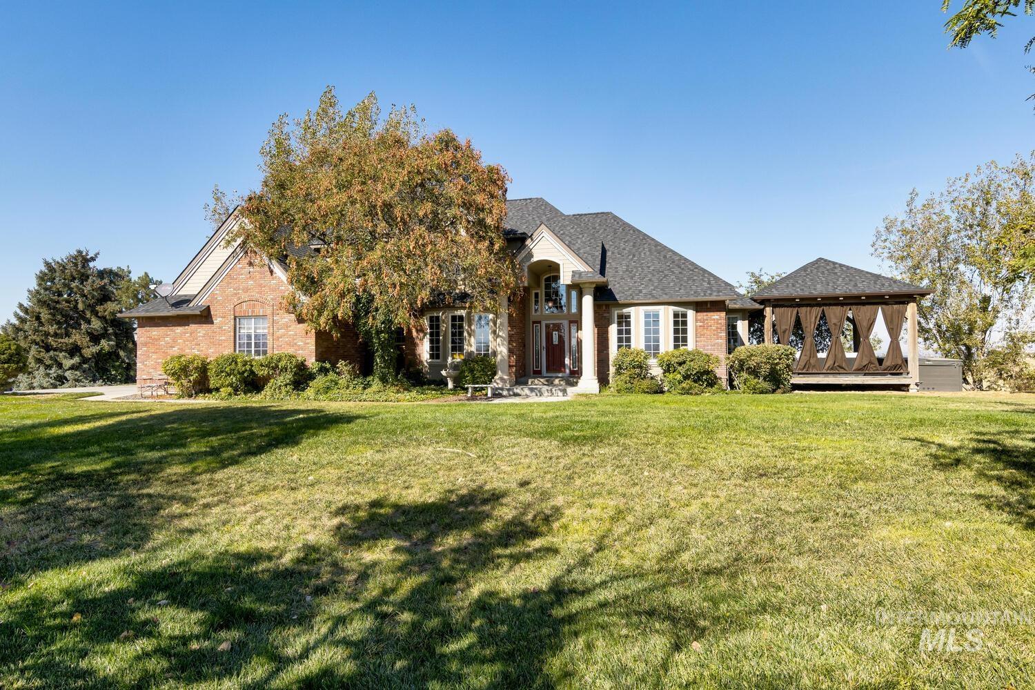 14284 Lewis Ln