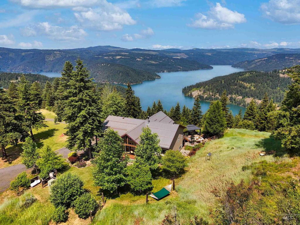 Photo of 1000 Buckeye Drive, Orofino, ID 83544 (MLS # 98978545)