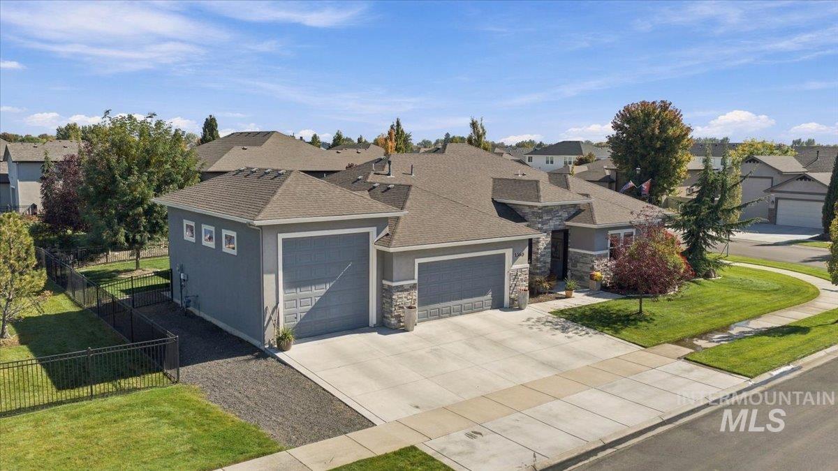 1360 N Bowknot Lake Way