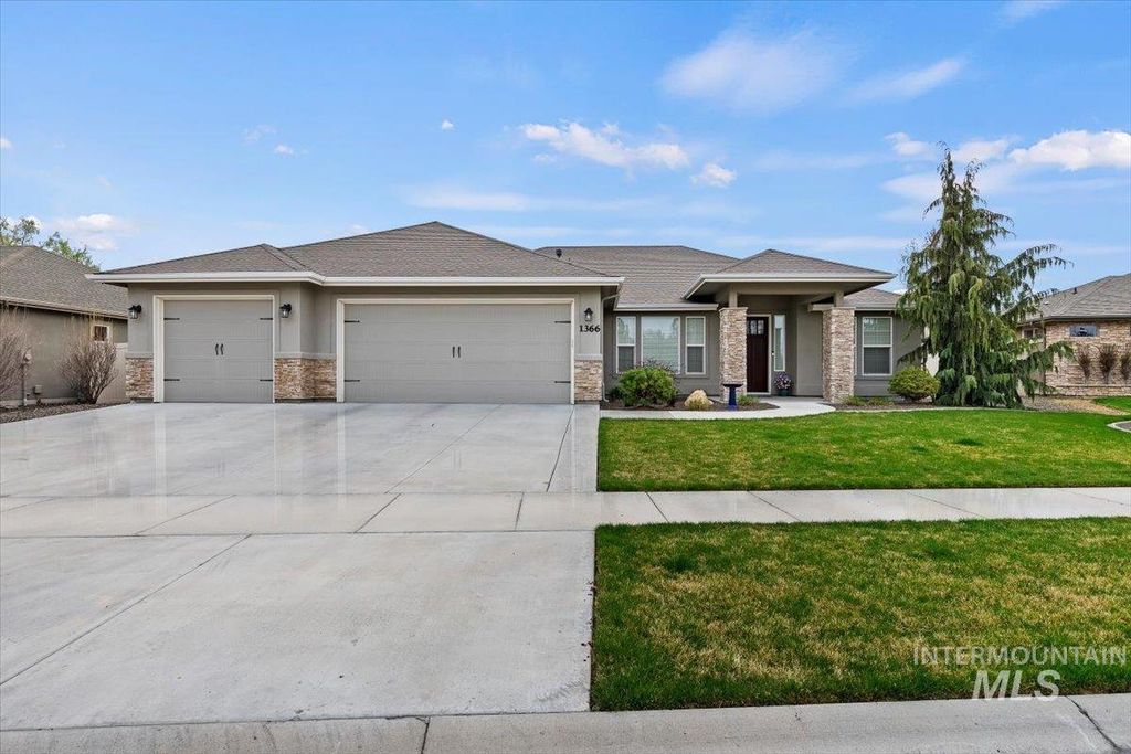 Photo of 1366 N Waterbrook Way, Star, ID 83669 (MLS # 98980347)