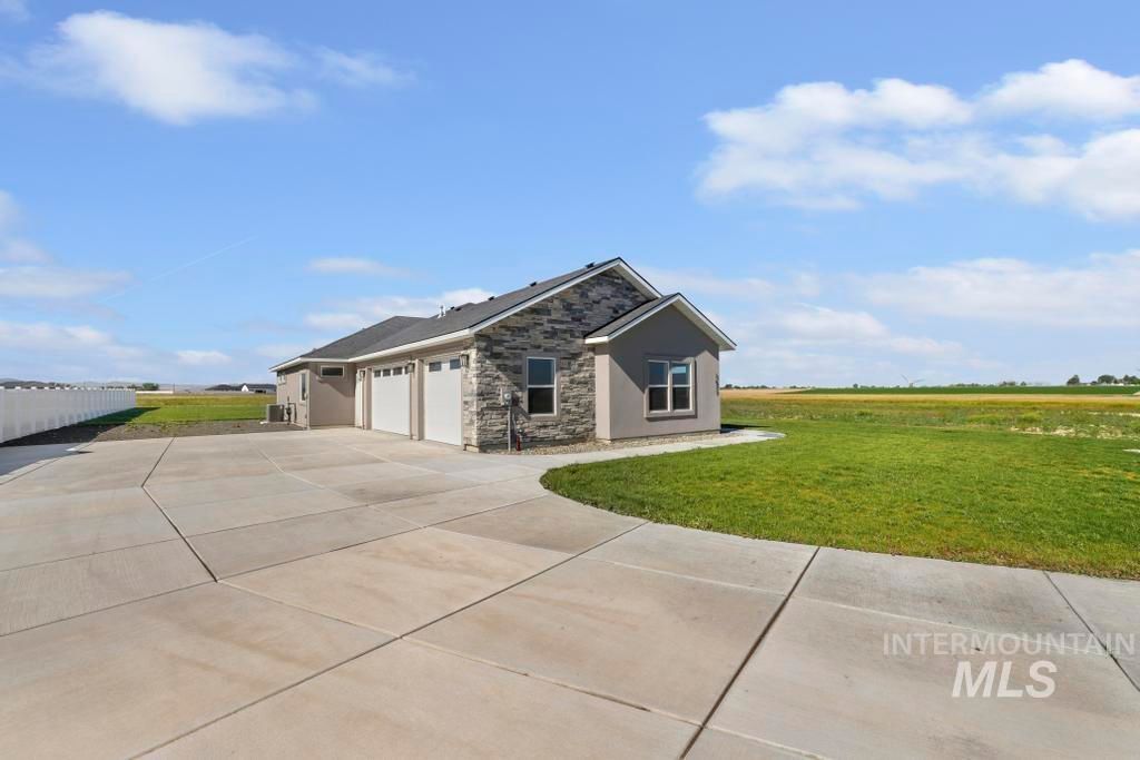 Photo of 3677 3735 N, Kimberly, ID 83341 (MLS # 98987511)