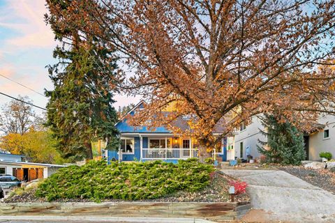 Photo of 424 W Sherman Street, Boise, ID 83702 (MLS # 98967605)