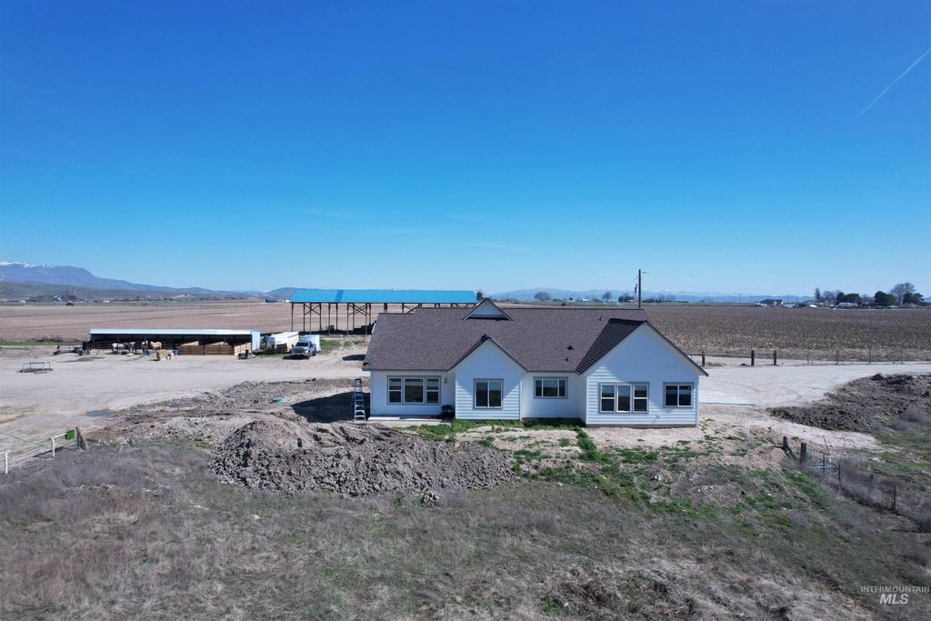 Photo of 5448 W Black Canyon, Emmett, ID 83617 (MLS # 98977324)