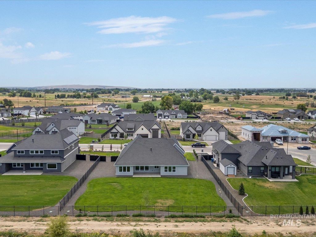 Photo of 7162 E Osprey Estates Dr, Nampa, ID 83686 (MLS # 98980866)