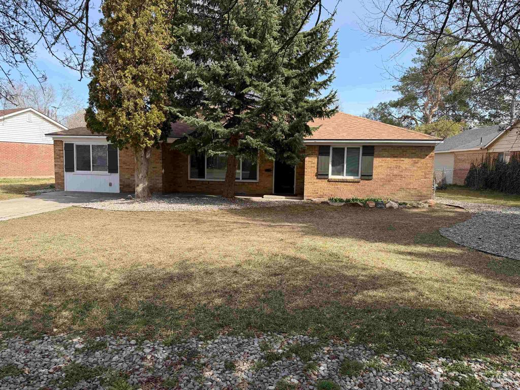 Photo of 1805 Dorian Dr, Twin Falls, ID 83301 (MLS # 98978076)