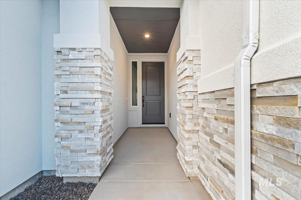 Photo of 6625 N Good Drive, Eagle, ID 83629 (MLS # 98970105)