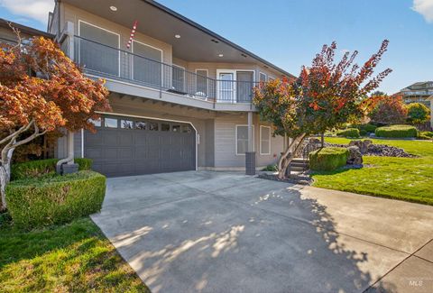 Photo of 530 Vista Blvd, Lewiston, ID 83501 (MLS # 98965591)