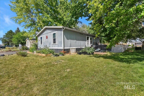 Photo of 951 W Avalon St #9, Kuna, ID 83634 (MLS # 98992792)